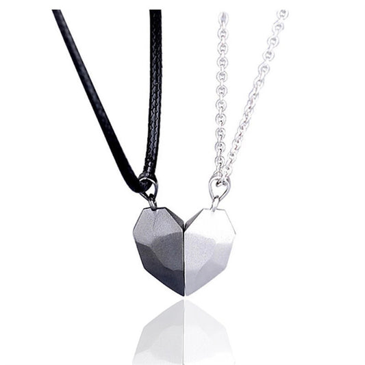 Couple Heart Necklace | Magnetic | Valentine's Day Gift | 2 Pieces/Set | Unisex | Pendant
